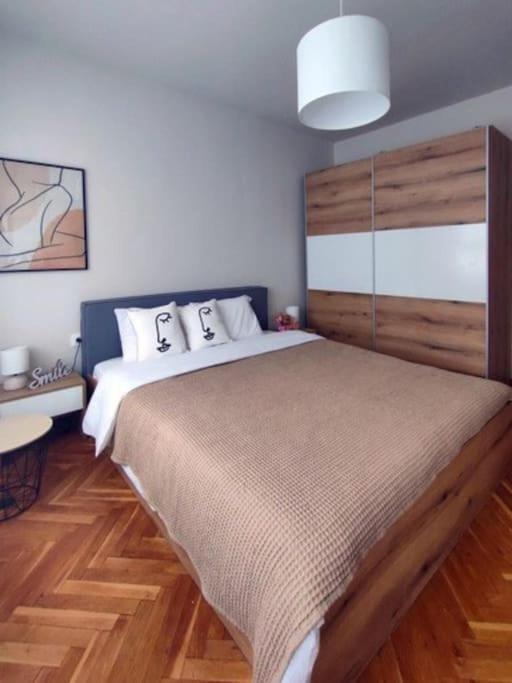 Apartment Specious Modern *