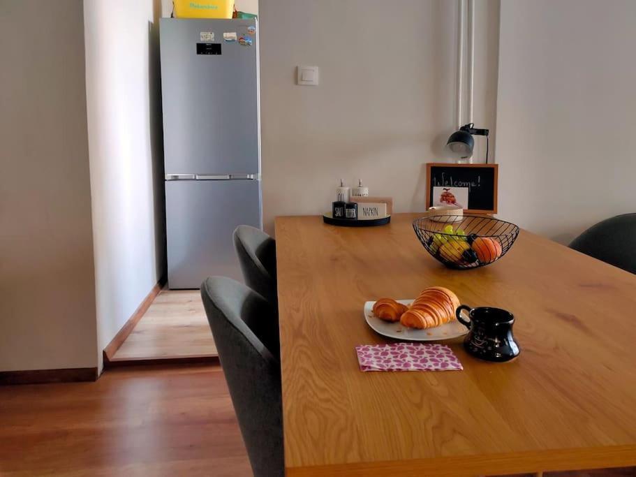 Specious Modern